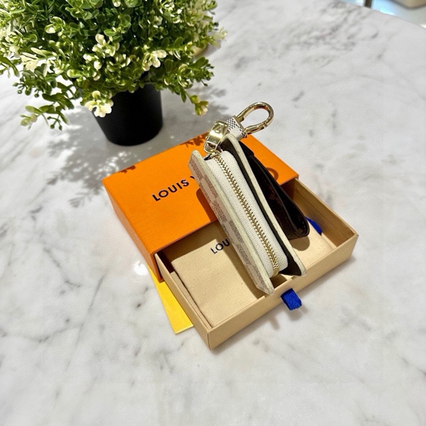 ブランドキーホルダー内部構造